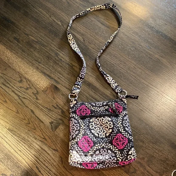 Vera Bradley Crossbody Pink Black Gray GUC Purse - Picture 6 of 8